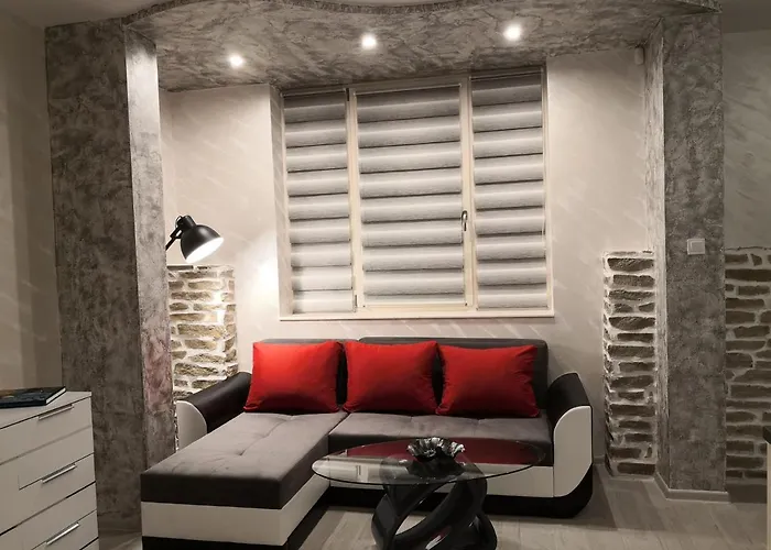 Апартаменти Unique *